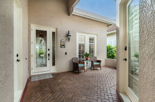 9036 Cherry Oaks Trl, Naples, FL 34114-0845