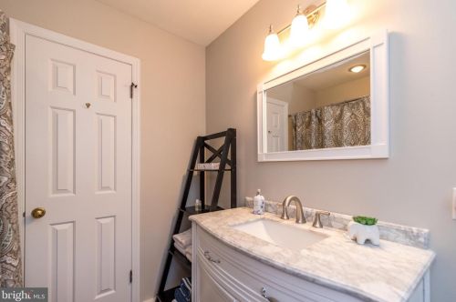 1103 Quinard Ct, Prospectville PA  19002-6010 exterior