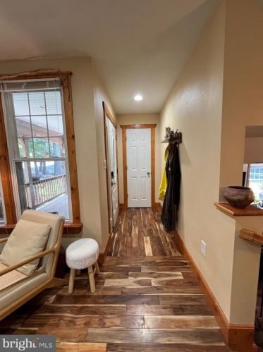 109 Mountain Quail Run, Harpers Ferry WV  25425-7060 exterior