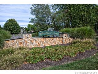 312 Navajo Ln, Stratford, CT 06614-8142