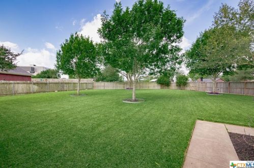 101 Legend Dr, Victoria TX  77904-3854 exterior