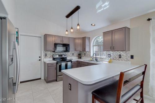 676 Devon Dr, Gilbert AZ 85233-7827 exterior