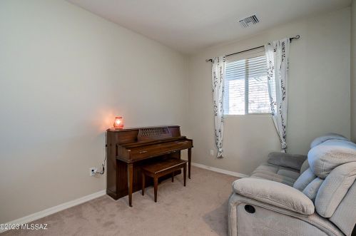 7300 Heartwood Dr, Tucson AZ  85756-6109 exterior