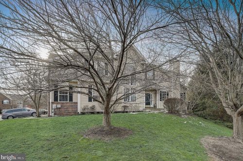 5 Lexington Ct, Washington Crossing, PA 18977-1166