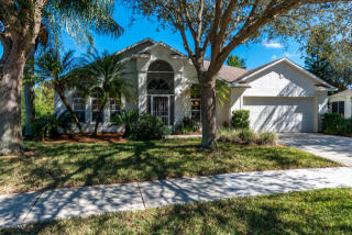 4925 Rosewood Ln, Melbourne, FL 32940-7168