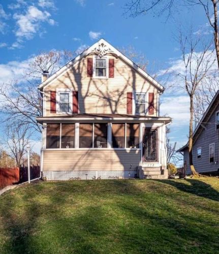 128 Van Wagner Rd, Poughkeepsie, NY 12603-1344