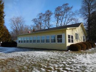 174 Maquam Shore Rd, Hog Island, VT 05488-9640