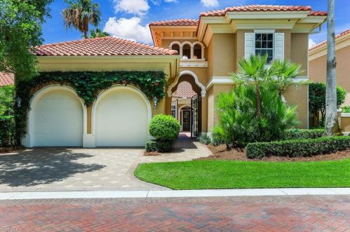 8727 La Palma Ln, Naples, FL 34108-7755