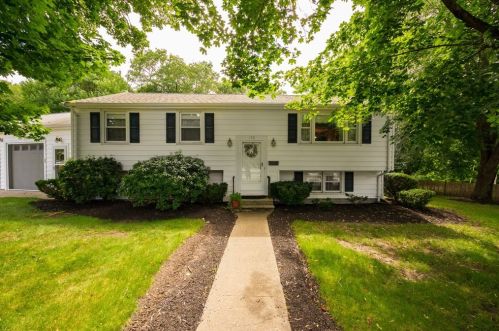 198 Elmer Rd, Weymouth, MA 02190-1204