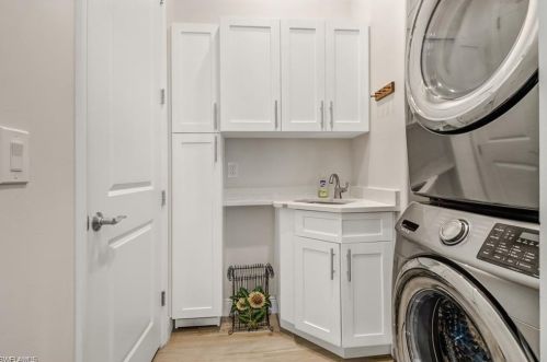 421 35th Ave, Naples FL  34120-1356 exterior