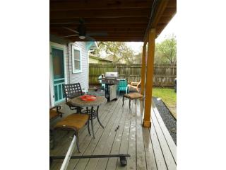 306 41st St, Austin TX  78751-4716 exterior