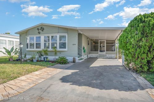 644 Periwinkle Cir, Sebastian, FL 32976-7677