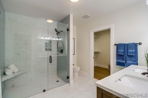 3124 Dumas St, San Diego CA 92106-1318 exterior