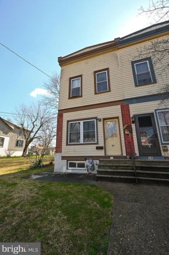 40 Centre Ave, Norristown, PA 19403-3218