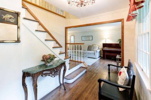 127 Winding Brook Ln, Terrace Park, OH 45174-1077