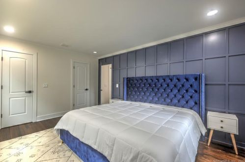 22 Leffert Rd, Bridgeport CT  06611-4950 exterior