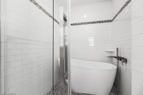 2704 Sanibel Blvd, Saint James City FL  33956-2232 exterior