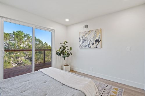 16624 Selby Dr, San Leandro CA  94578-1236 exterior
