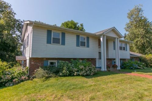 1638 Gable Dr, Coopersburg, PA 18036-3147