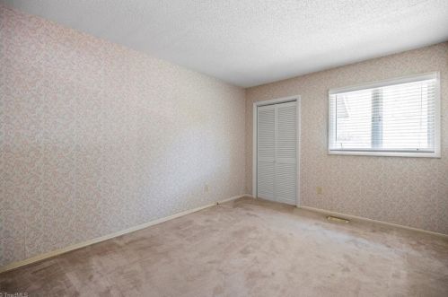 3046 Laurel Springs Dr, Greensboro NC  27410-9346 exterior