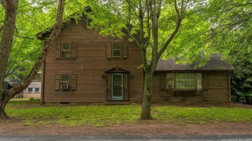 801 East St, Southington, CT 06489-3871