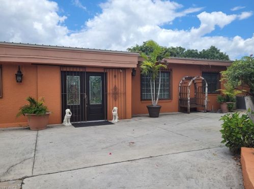 1300 Roberts Ave, Ave Maria, FL 34142-3610