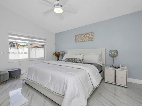 16355 23 St, Hollywood FL  33027-4406 exterior