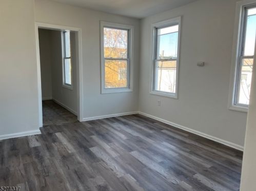 54 2 St, Newark NJ 07107-3106 exterior