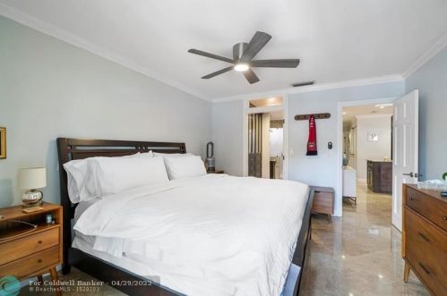 8288 Dundee Ter, Hialeah FL  33016-1405 exterior