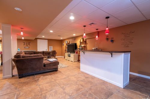 182 Miller Place Rd, Miller Place NY  11764-2804 exterior