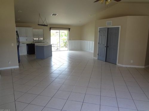 301 14th Ter, Cape Coral, FL 33909-1253