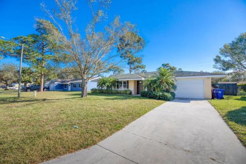 635 24th Pl, Vero Beach FL  32962-8136 exterior