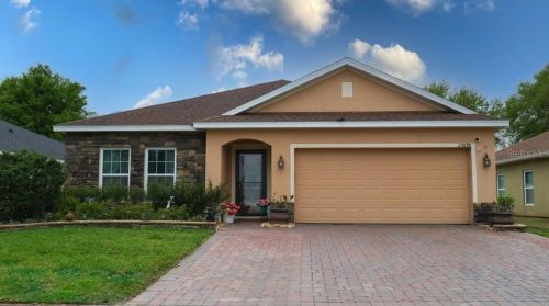 23828 Companero Dr, Mount Plymouth, FL 32776-6922