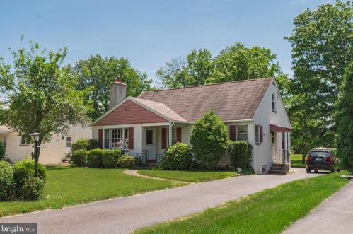 308 Rogers Rd, Norristown, PA 19403-1648