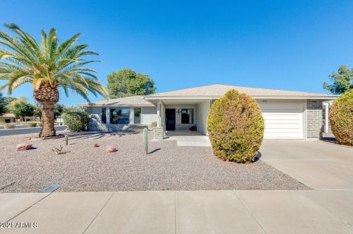 852 Leisure World, Mesa, AZ 85206-2409