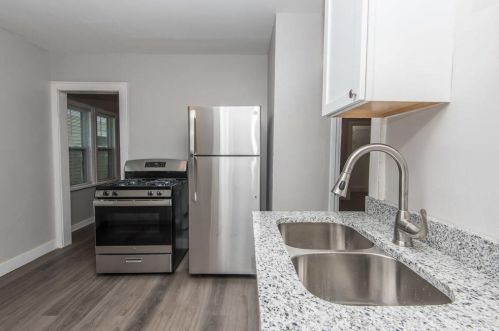 2414 55th St, Milwaukee WI  53210-2743 exterior