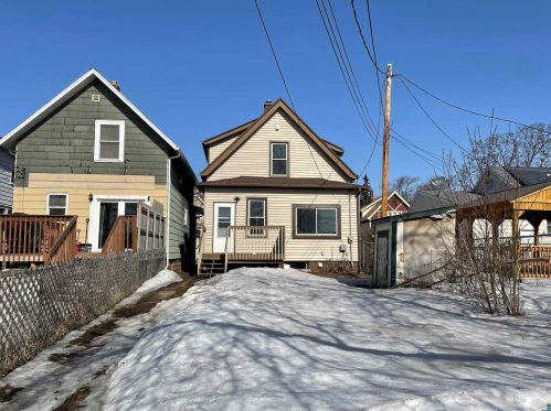 4208 4th St, Duluth, MN 55807-1548