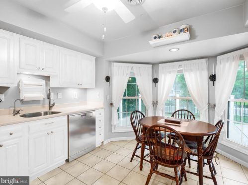 229 North St, Leesburg, VA 20176-2311