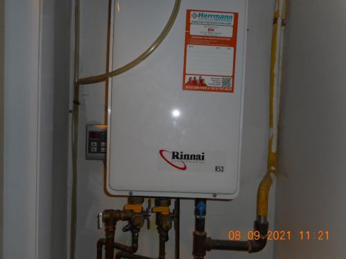 8383 Cheviot Rd, Cincinnati OH  45247-3803 exterior