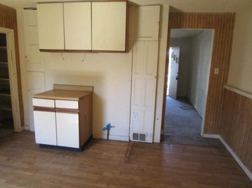 236 18th Ave, Whitaker PA  15120-1816 exterior