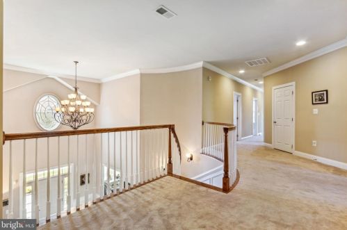 8373 Pedigrue Ct, Gainesville VA  20155-3240 exterior