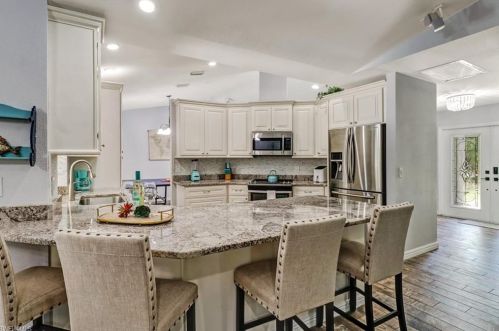 24344 Red Robin Dr, Bonita Springs, FL 34135-7037
