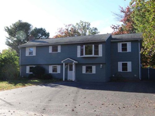 41 Centerville Dr, Salem, NH 03079-2674