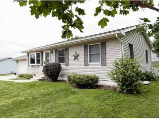 1895 Highland Rd, Ely, IA 52227-9563