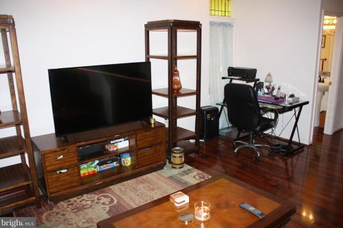 2344 Derry St, Harrisburg PA 17111-2616 exterior