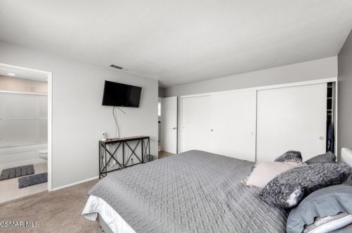 840 Beachnut Ave, Simi Valley CA  93065-5278 exterior