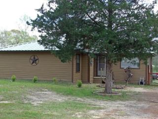 1415 Gibson St, Beech Grove, TX 75951-6125