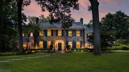 825 Lawrence Ave, Westfield, NJ 07090-3803