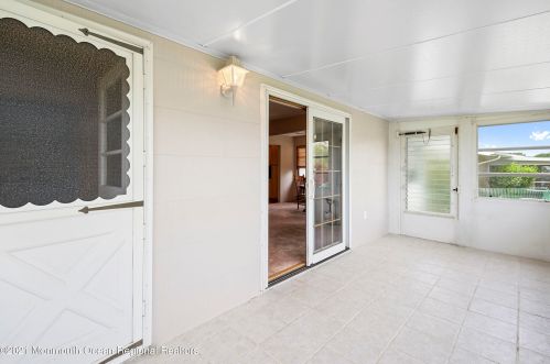 33 Watkins Rd, Bricktown NJ  08724-2446 exterior