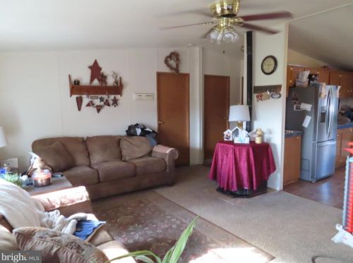 6053 Hager Rd, Upton PA  17225-9006 exterior